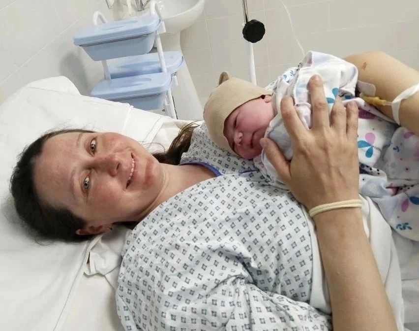 В обновленном роддоме Нижнекамска родилась первая девочка