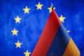 Армения должна определиться с выбором между Евросоюзом и ЕАЭС, заявил глава МИД РФ Сергей Лавров