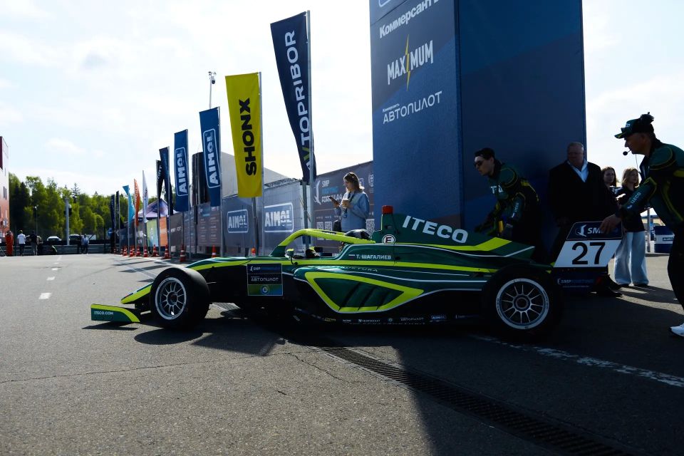 Раунд второй: чемпионат России SMP Formula 4 переезжает в Казань! Раунд второй: чемпионат России SMP Formula 4 переезжает в Казань!