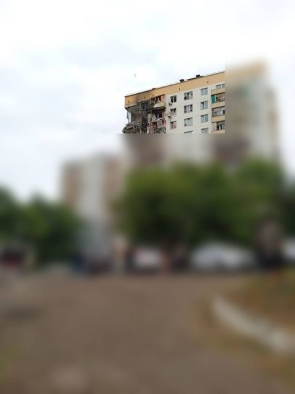 Украинские БПЛА атаковали Татарстан: обрушилась часть дома, горит предприятие Украинские БПЛА атаковали Татарстан: обрушилась часть дома, горит предприятие
