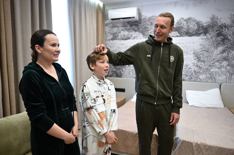 Сегодня к нам прибыл Раис Татарстана Рустам Нургалиевич Минниханов Сегодня к нам прибыл Раис Татарстана Рустам Нургалиевич Минниханов