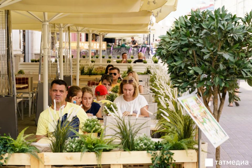 В Казани еще на три года продлят бесплатное размещение летних веранд