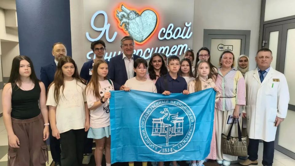 Казанский медуниверситет запускает цикл профориентационных экскурсий «Шаг в медицину» для школьников