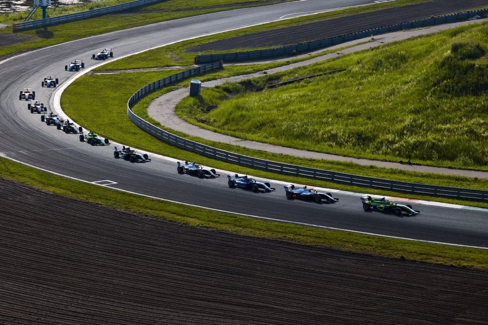SMP Formula 4 навела шума на «KazanRing Canyon» SMP Formula 4 навела шума на «KazanRing Canyon»