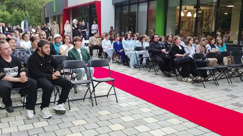В Нижнекамске стартовал двухнедельный молодежный фестиваль В Нижнекамске стартовал двухнедельный молодежный фестиваль
