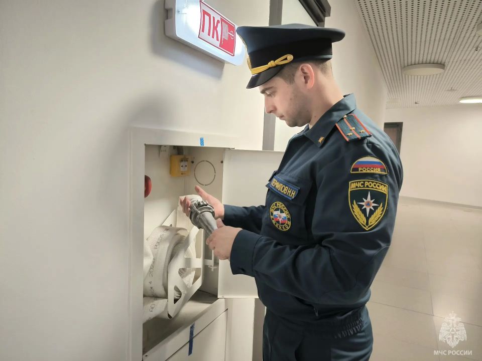 В Казани сотрудники МЧС России приняли участие в обеспечении безопасности V саммита «Россия — АСЕАН» В Казани сотрудники МЧС России приняли участие в обеспечении безопасности V саммита «Россия — АСЕАН»