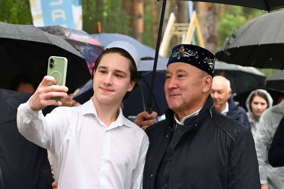 Марат Ахметов: «Сабантуй олицетворяет душу нашего многонационального народа» Марат Ахметов: «Сабантуй олицетворяет душу нашего многонационального народа»
