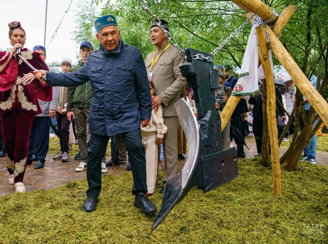 Накануне в Казани отметили главный Сабантуй Татарстана Накануне в Казани отметили главный Сабантуй Татарстана