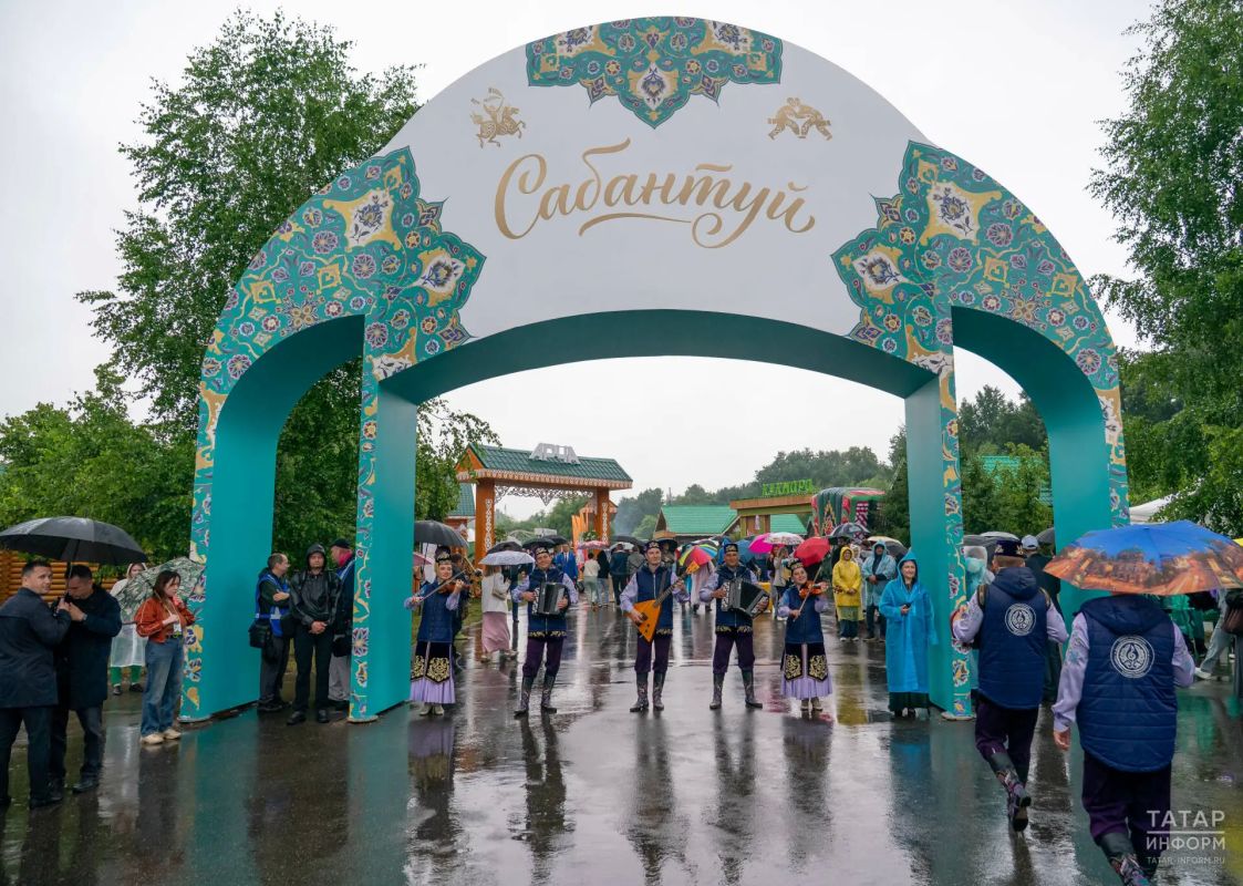 Накануне в Казани отметили главный Сабантуй Татарстана Накануне в Казани отметили главный Сабантуй Татарстана