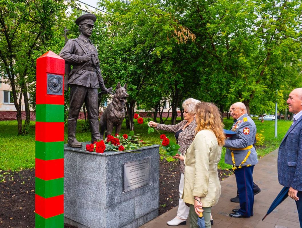 День памяти и скорби в Нижнекамске: 85 лет со дня начала Великой Отечественной войны День памяти и скорби в Нижнекамске: 85 лет со дня начала Великой Отечественной войны