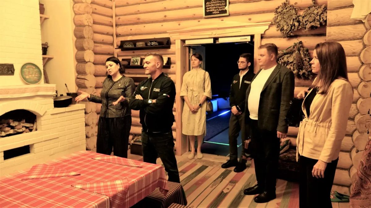 Бизнес-миссия. Сегодня Агентство принимало тех, кто в ближайшее время будет определять развитие страны и уже активно работает - представителей федерального кадрового резерва, которые часть своей стажировки запланировали на... Бизнес-миссия. Сегодня Агентство принимало тех, кто в ближайшее время будет определять развитие страны и уже активно работает - представителей федерального кадрового резерва, которые часть своей стажировки запланировали на...