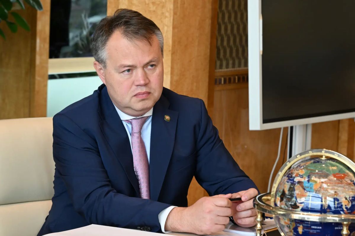 Рустам Минниханов обсудил с Сергеем Фурсенко помощь и реабилитацию участников СВО Рустам Минниханов обсудил с Сергеем Фурсенко помощь и реабилитацию участников СВО