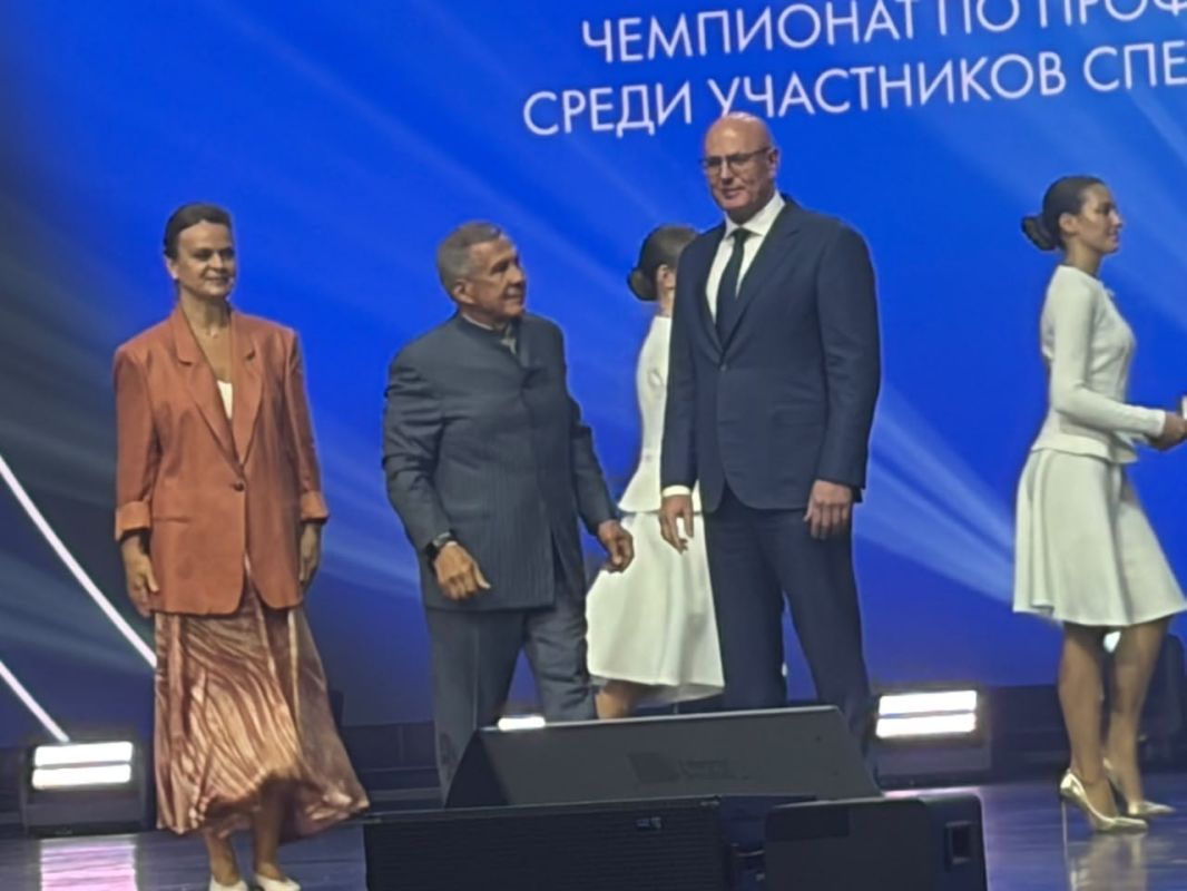 В Казани проходит торжественная церемония закрытия чемпионата по профессиональному мастерству среди участников специальной военной операции «Абилимпикс» В Казани проходит торжественная церемония закрытия чемпионата по профессиональному мастерству среди участников специальной военной операции «Абилимпикс»