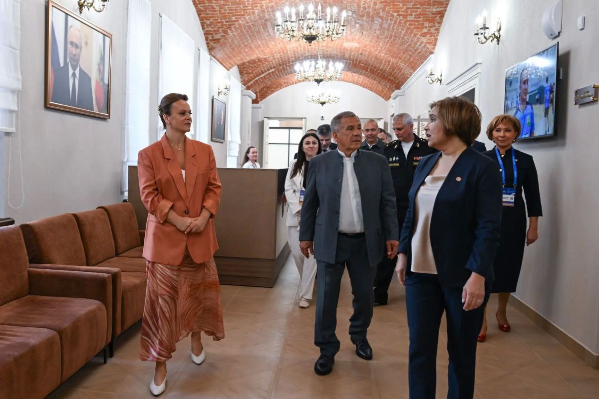Накануне Раис Татарстана Рустам Минниханов и председатель Государственного фонда поддержки участников СВО «Защитники Отечества», статс-секретарь – заместитель министра обороны России Анна Цивилева посетили в Казани новый...