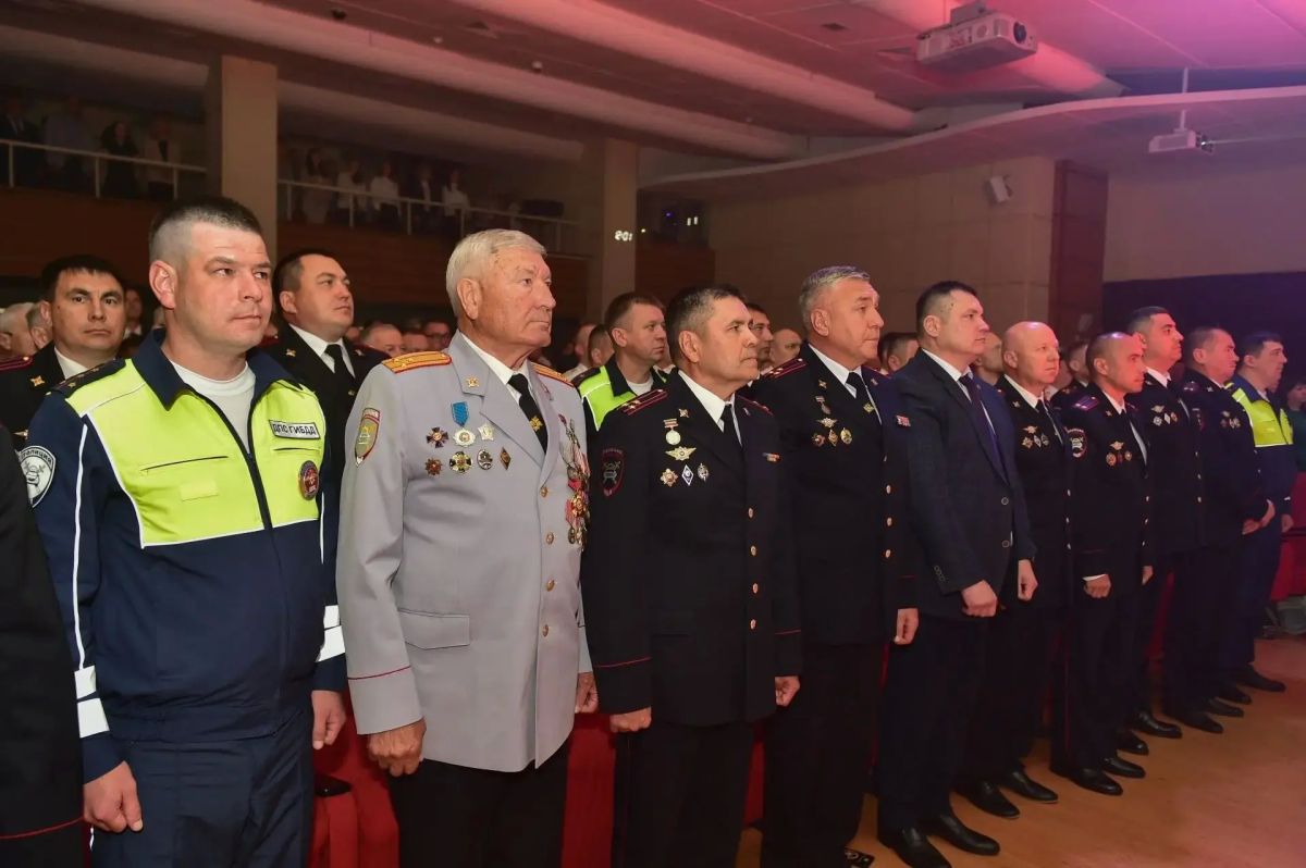 В МВД Татарстана состоялись мероприятия, посвященные 90-летию службы ГАИ-ГИБДД МВД России В МВД Татарстана состоялись мероприятия, посвященные 90-летию службы ГАИ-ГИБДД МВД России
