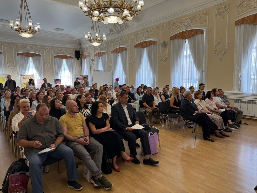 Герман Лернер: «Наша задача – обеспечить татарстанским производителям выход на новые рынки сбыта» Герман Лернер: «Наша задача – обеспечить татарстанским производителям выход на новые рынки сбыта»