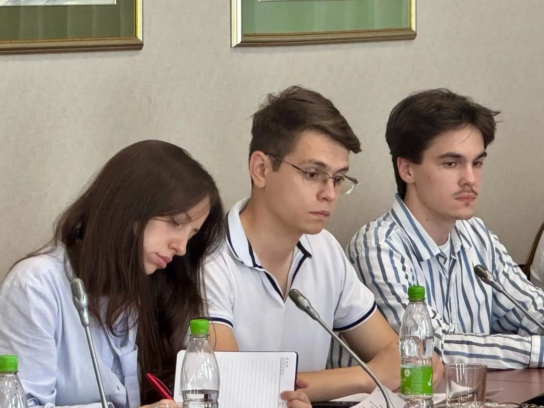 Вопросы внедрения искусственного интеллекта в образовательную среду обсудили на круглом столе в парламенте республики Вопросы внедрения искусственного интеллекта в образовательную среду обсудили на круглом столе в парламенте республики