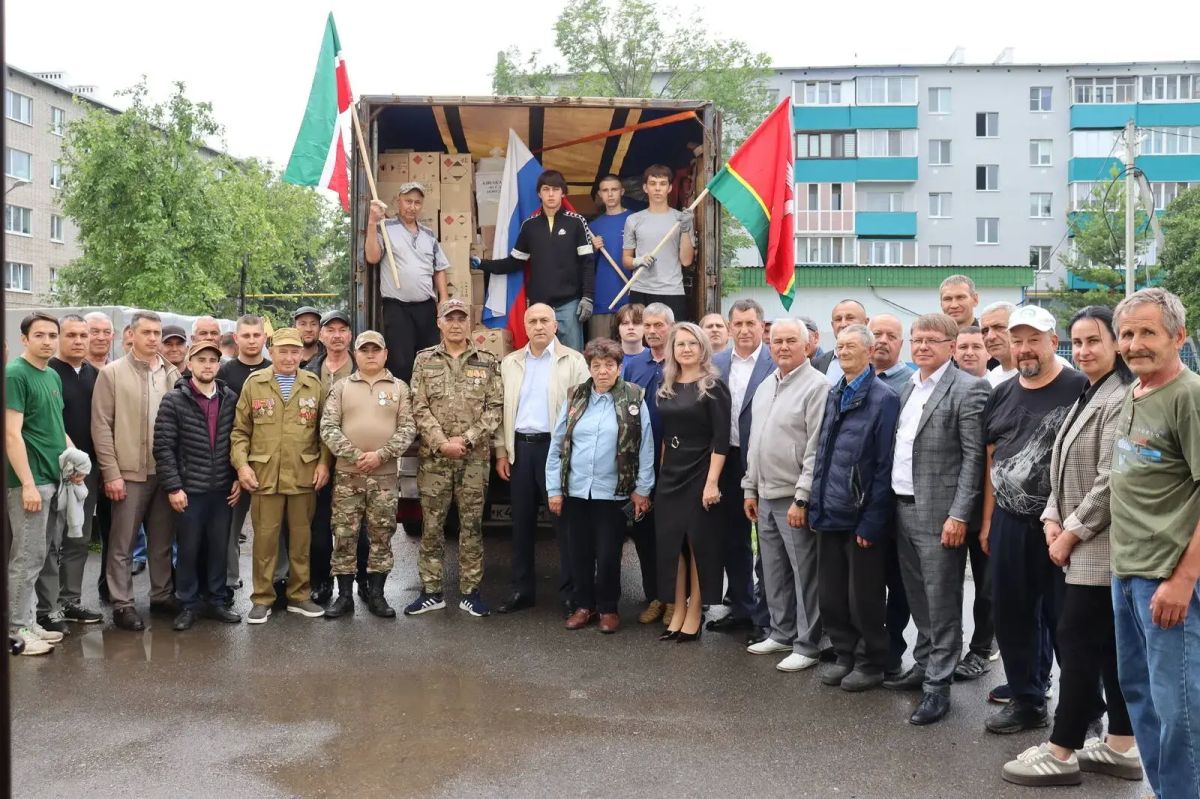 Из Татарстана отправили новые партии гуманитарной помощи для бойцов СВО и жителей подшефных территорий Из Татарстана отправили новые партии гуманитарной помощи для бойцов СВО и жителей подшефных территорий