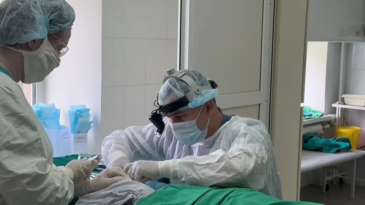 Врачи оториноларингологического отделения Нижнекамской ЦРМБ освоили освоили уникальные операции — тимпанопластику 1-го и 2-го типа