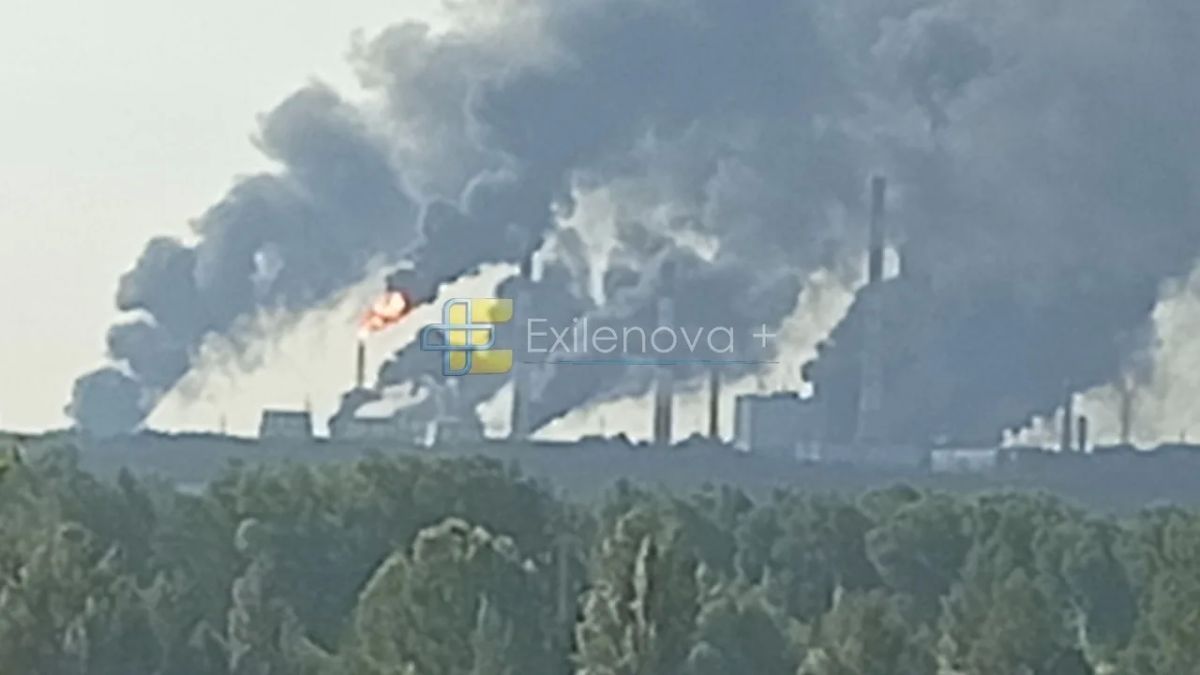 Противник публикует кадры пожара в промзоне Нижнекамска в Татарстане, где располагаются «Нижнекамскнефтехим», НПЗ «Татнефти», «ТАИФ-НК» и АО «ТАНЕКО»