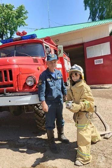 Чтобы каникулы были безопасными: Открытые двери в пожарных частях Чтобы каникулы были безопасными: Открытые двери в пожарных частях