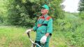 #ЖКХвЛицах. . Сегодня всех казанцев и гостей столицы с пожеланиями любви к родной земле приветствует рабочий зеленого строительства участка №2 Вахитовского района МУП «Горводзеленхоз» Камиль Вагизович Самигуллин!