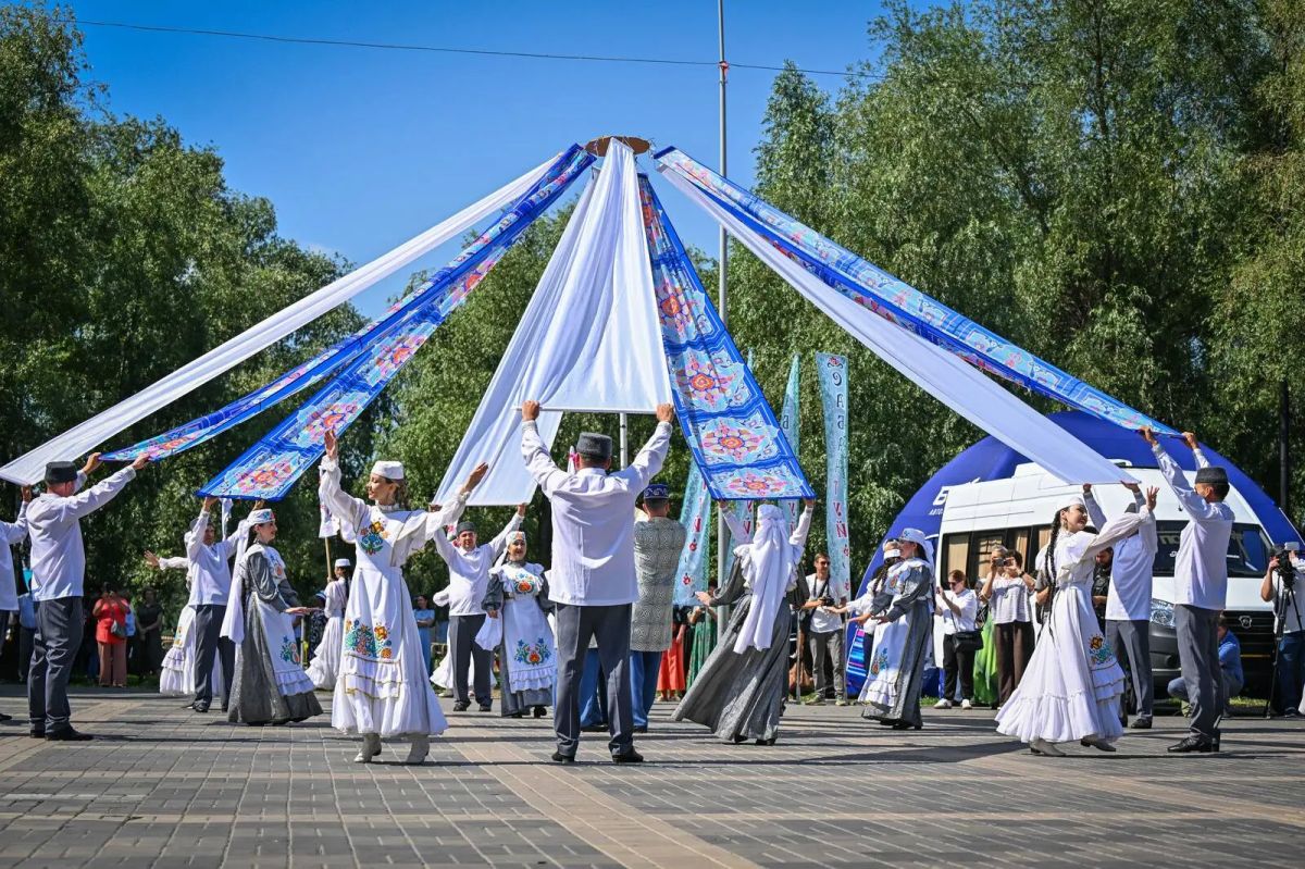 В Омске состоялся XXVI Федеральный Сабантуй В Омске состоялся XXVI Федеральный Сабантуй