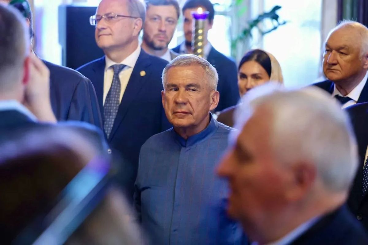 Патриарх Кирилл ознакомился с ходом ремонтно-восстановительных работ в Петропавловском соборе Патриарх Кирилл ознакомился с ходом ремонтно-восстановительных работ в Петропавловском соборе