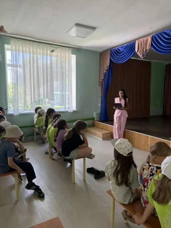 100 юных экологов из смены «Повелители стихий» стали участниками выездного образовательного проекта Министерства экологии 100 юных экологов из смены «Повелители стихий» стали участниками выездного образовательного проекта Министерства экологии