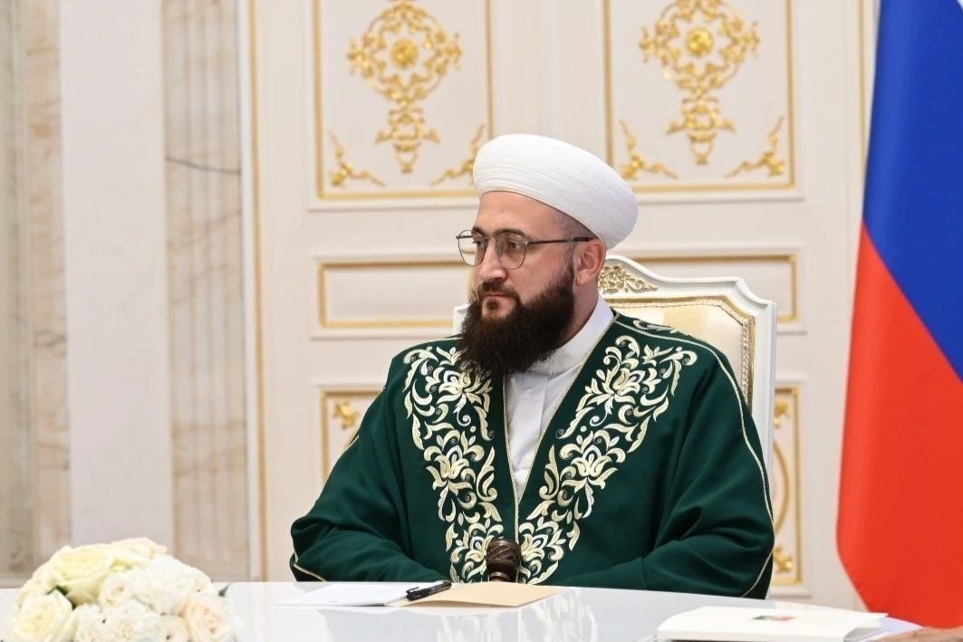 Рустам Минниханов: Благодарю Патриарха Московского и всея Руси Кирилла за доброе внимание к нашей республике! Сегодня в Казанском Богородицком монастыре Святейший Владыка провел чин освящения восстановленного храма Николы... Рустам Минниханов: Благодарю Патриарха Московского и всея Руси Кирилла за доброе внимание к нашей республике! Сегодня в Казанском Богородицком монастыре Святейший Владыка провел чин освящения восстановленного храма Николы...