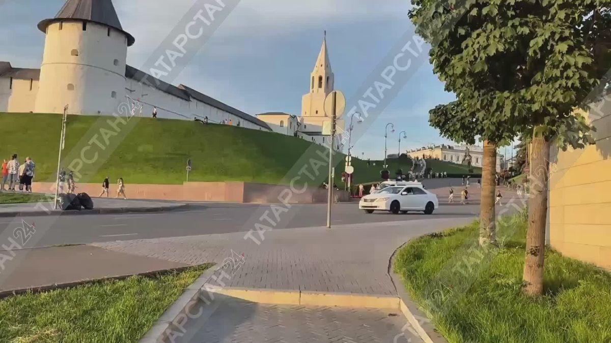 К станции метро «Кремлевская» в Казани прибыли криминалисты
