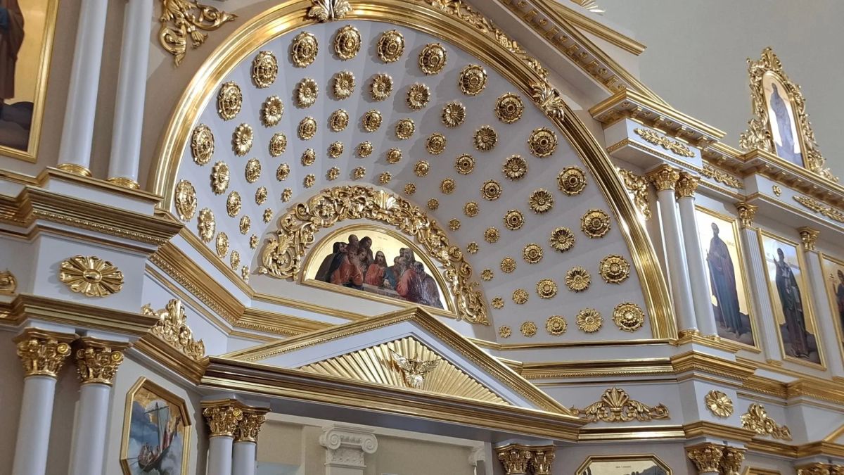 Патриарх Кирилл освятил отреставрированный храм Николы Тульского в Казани Патриарх Кирилл освятил отреставрированный храм Николы Тульского в Казани