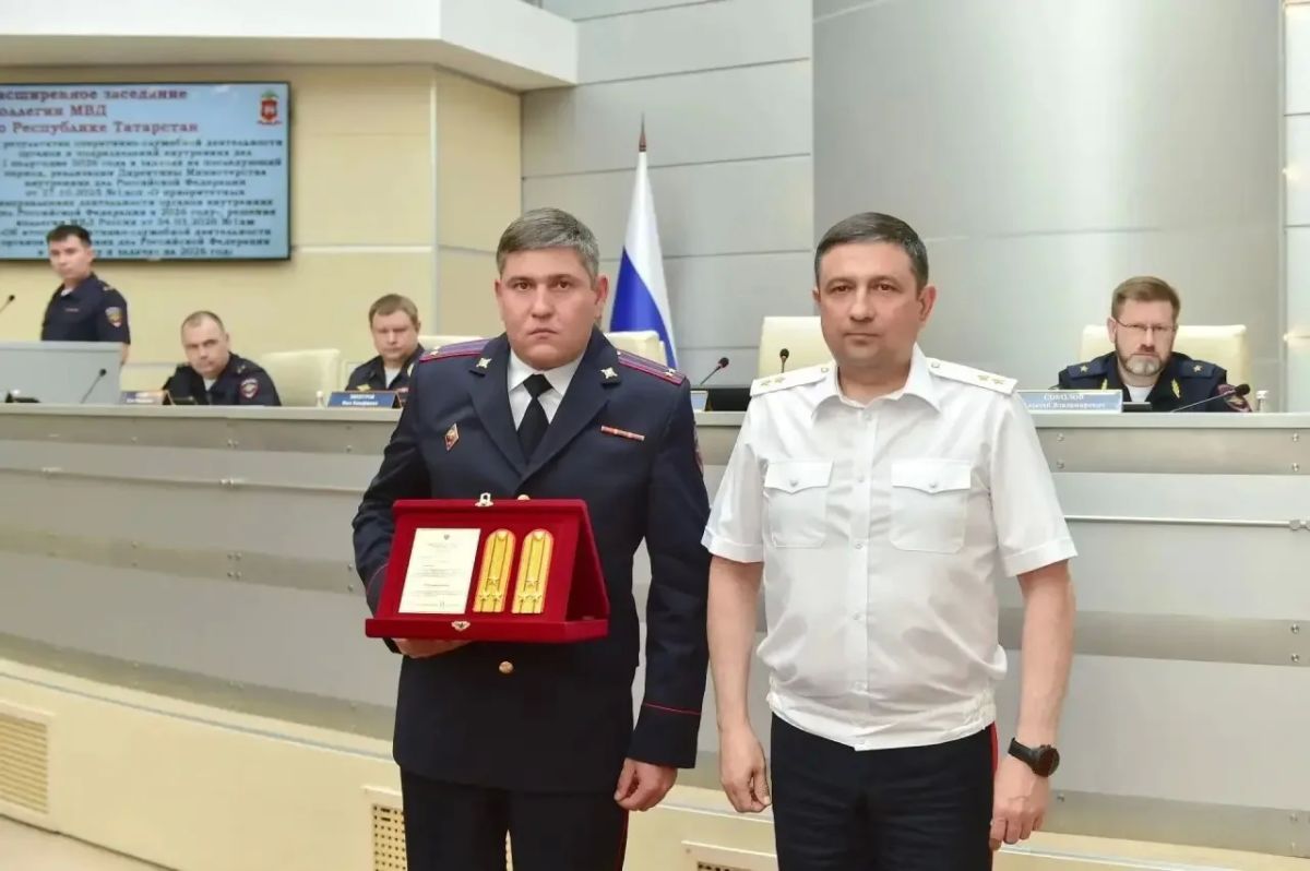 В 2026 году в условиях кадрового некомплекта сотрудники полиции Татарстана достойно обеспечили охрану общественного порядка мероприятий всероссийского и международного масштаба, таких как Международный экономический форум... В 2026 году в условиях кадрового некомплекта сотрудники полиции Татарстана достойно обеспечили охрану общественного порядка мероприятий всероссийского и международного масштаба, таких как Международный экономический форум...