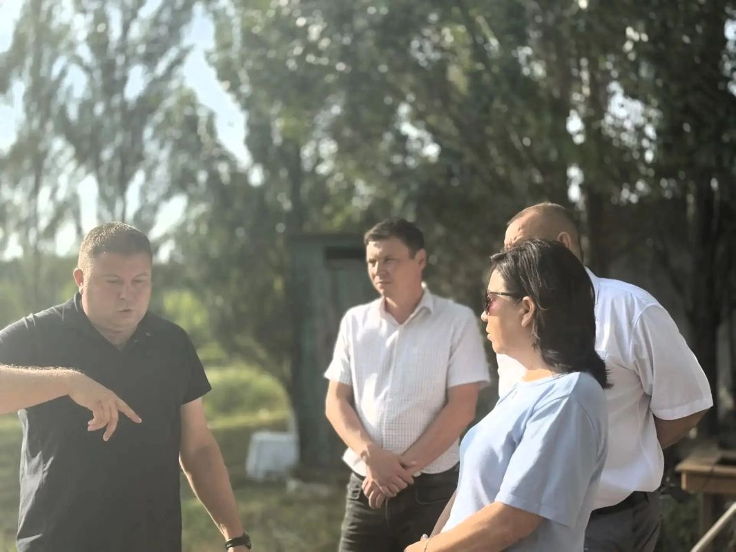 В Камско-Устьинском районе прошел прием жителей по тарифным вопросам В Камско-Устьинском районе прошел прием жителей по тарифным вопросам