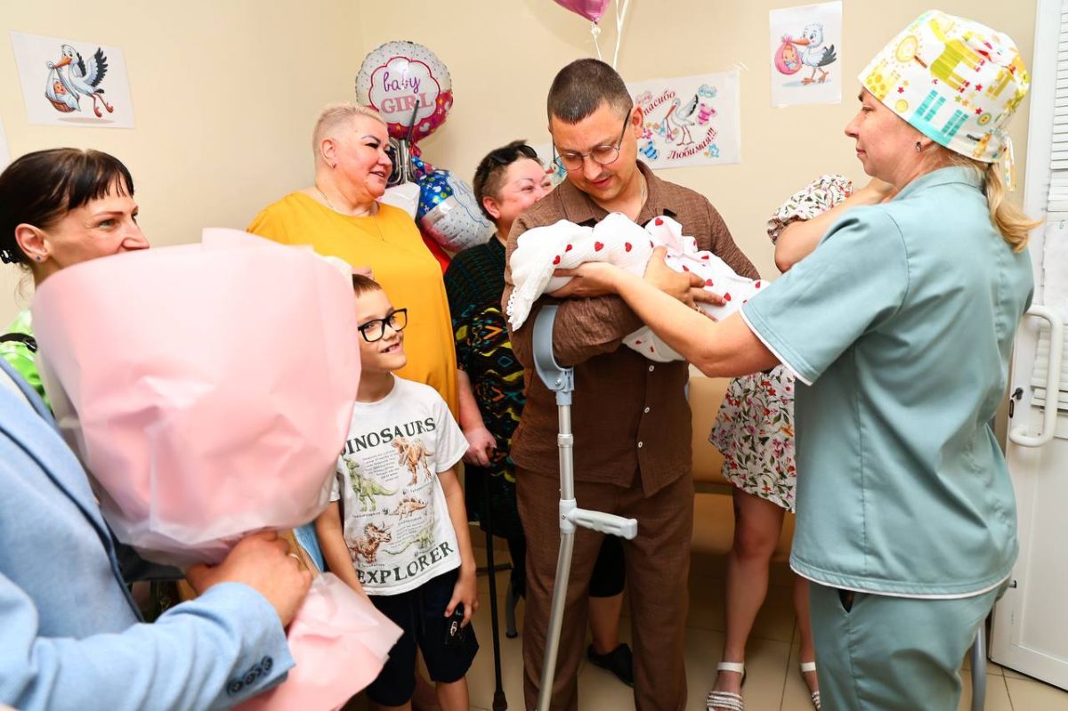 В семье ветерана СВО и общественного деятеля Артура Барабанова — большое счастье: родилась дочь В семье ветерана СВО и общественного деятеля Артура Барабанова — большое счастье: родилась дочь