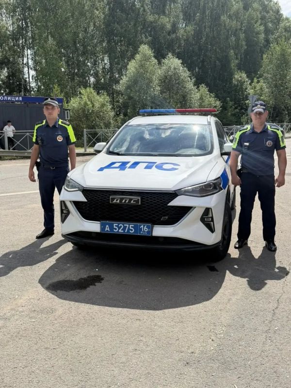 В Татарстане автоинспекторы сопроводили отравившегося ребёнка до больницы