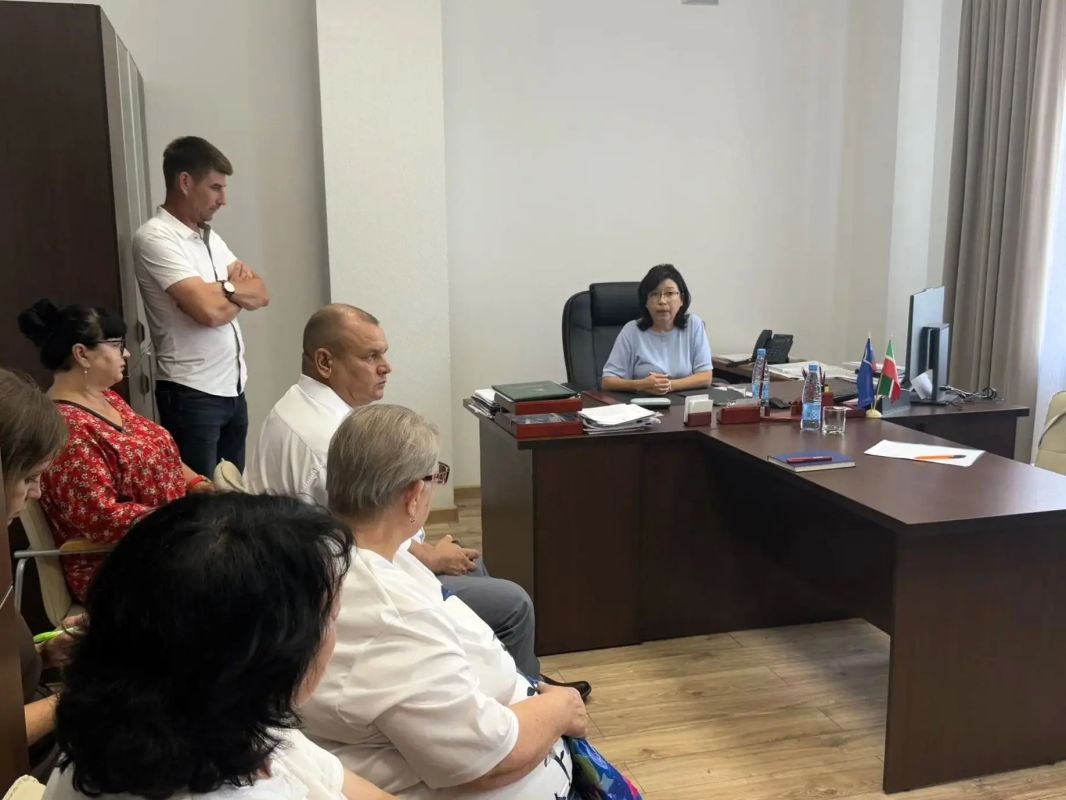 В Камско-Устьинском районе прошел прием жителей по тарифным вопросам В Камско-Устьинском районе прошел прием жителей по тарифным вопросам