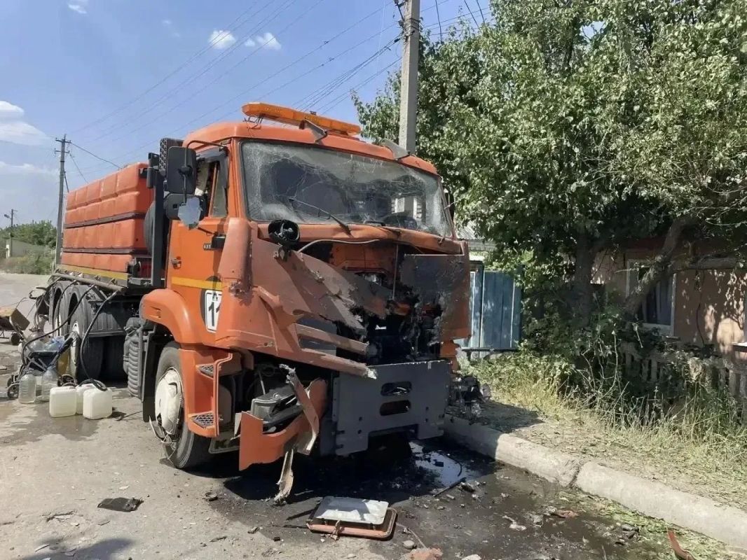Украинские БПЛА вновь атаковали коммунальные службы ЛНР Украинские БПЛА вновь атаковали коммунальные службы ЛНР