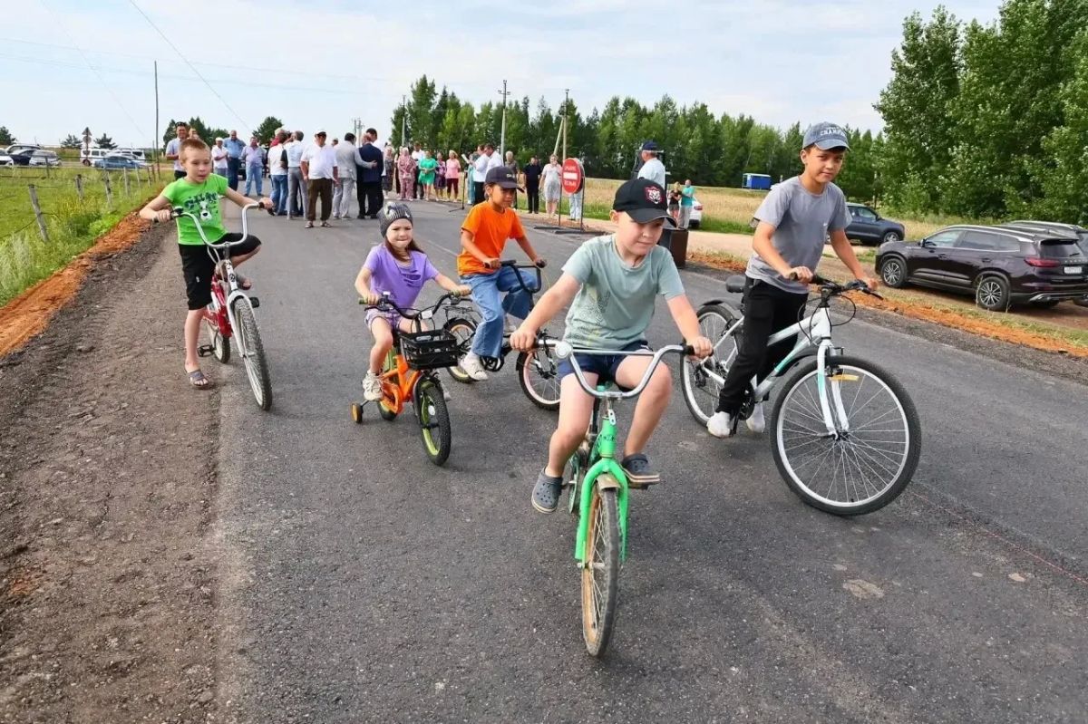 В Нижнекамском районе после капремонта открыли дорогу к деревне Майская Горка В Нижнекамском районе после капремонта открыли дорогу к деревне Майская Горка