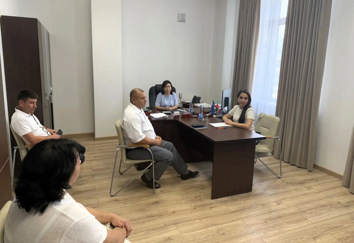 В Камско-Устьинском районе прошел прием жителей по тарифным вопросам