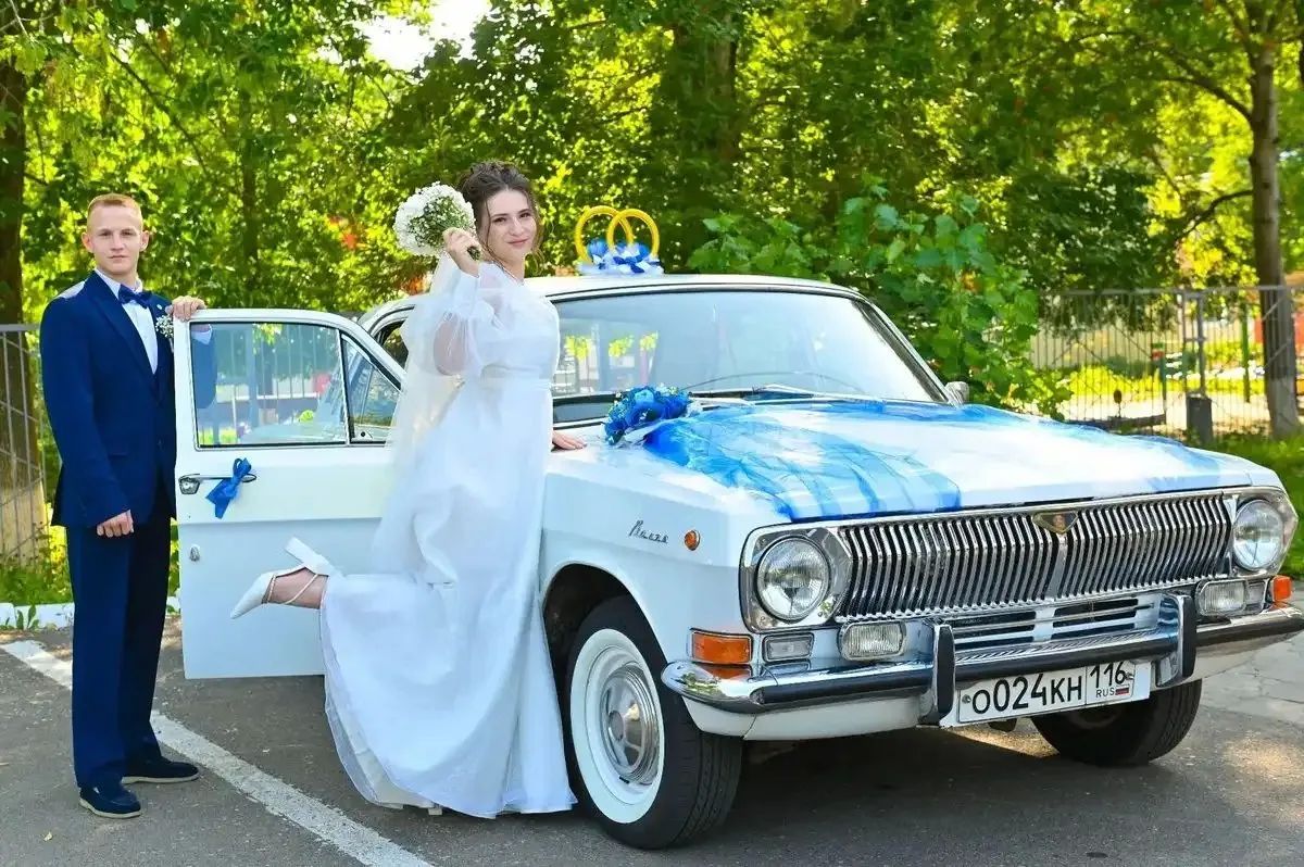 13 пар связали себя узами брака в Нижнекамске в красивую дату