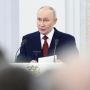 Владимир Путин назвал приоритеты бюджета на следующие три года — это обеспечение обороноспособности, выполнение социальных обязательств и поддержка экономического развития