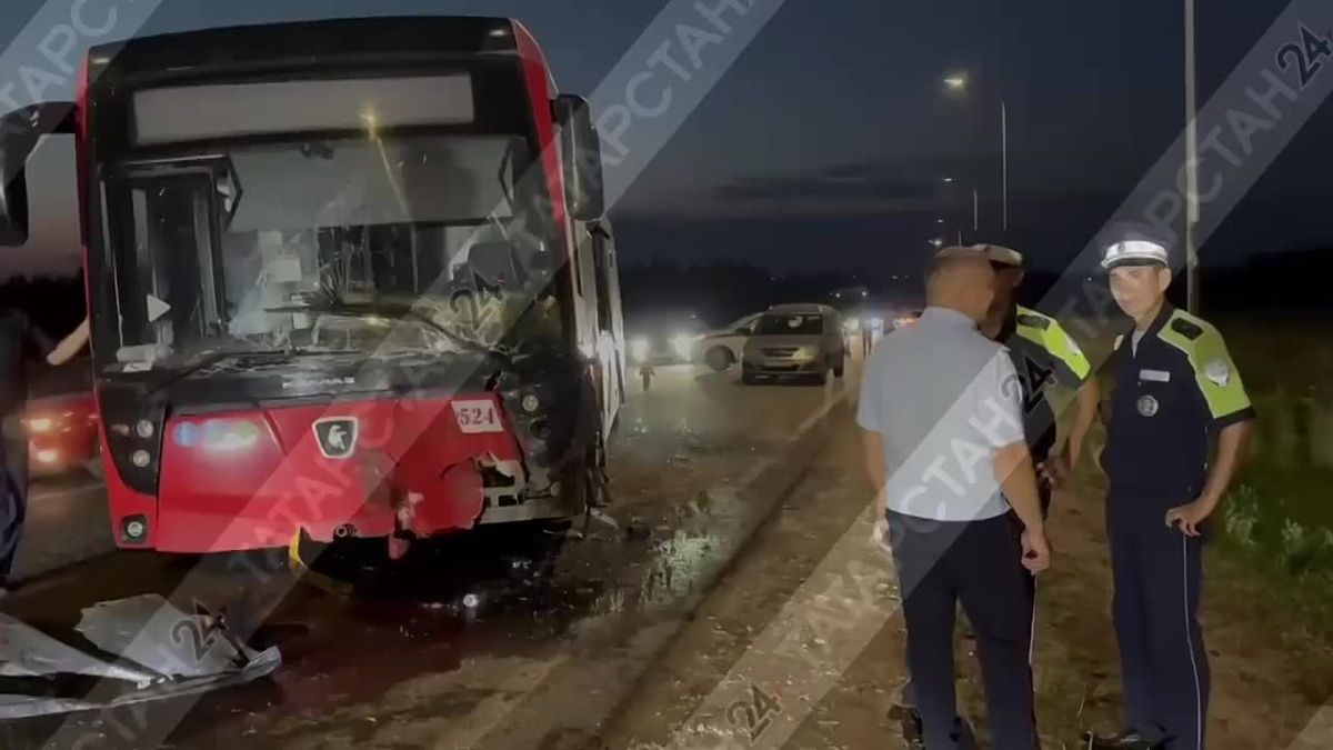 В Пестречинском районе Татарстана водитель погиб после столкновения с маршрутным автобусом