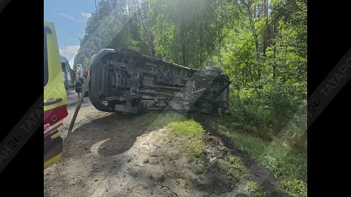 Автобус с детской хоккейной командой попал в ДТП под Казанью