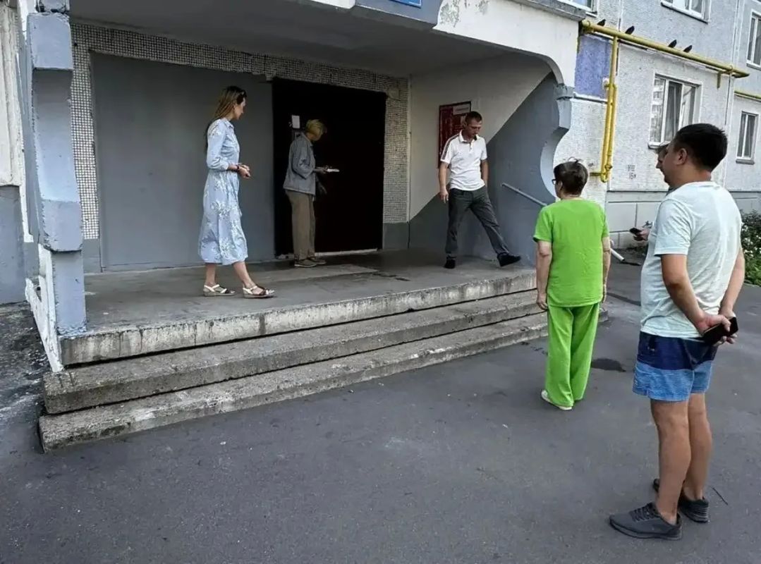 В пяти микрорайонах Нижнекамска прошли выездные комиссии по доступной среде В пяти микрорайонах Нижнекамска прошли выездные комиссии по доступной среде