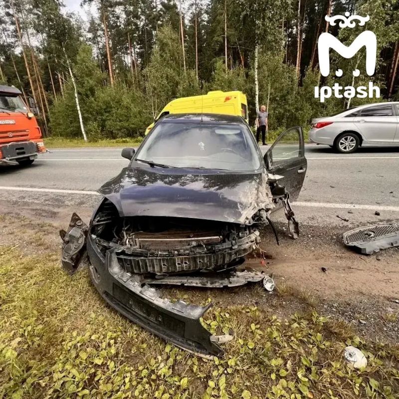 Пострадавшим в аварии хоккеистам 8-9 лет, говорят родители детей из клуба "Русь"