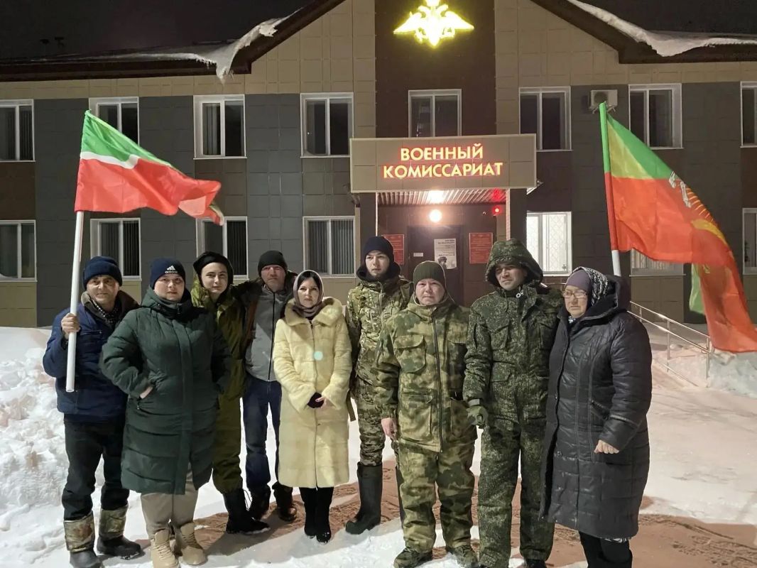 Всероссийский марафон «Служение», инициированный ВАРМСУ, объединяет людей, для которых служение своему делу и своей малой родине стало жизненным принципом Всероссийский марафон «Служение», инициированный ВАРМСУ, объединяет людей, для которых служение своему делу и своей малой родине стало жизненным принципом