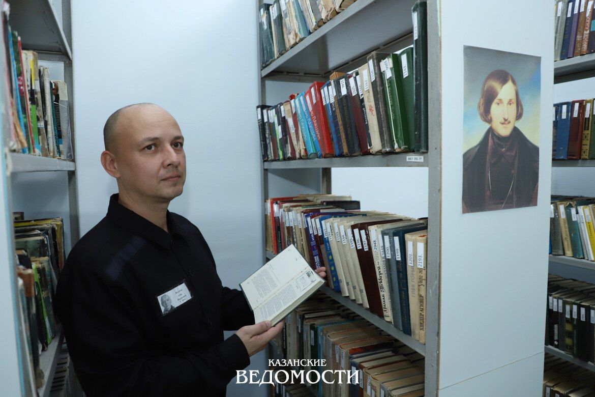 Осужденные в татарстанской колонии читают Дюма, Достоевского и юридические справочники Осужденные в татарстанской колонии читают Дюма, Достоевского и юридические справочники