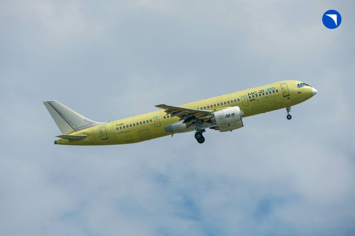 Первый импортозамещенный самолет МС-21-310 поднялся в небо Первый импортозамещенный самолет МС-21-310 поднялся в небо