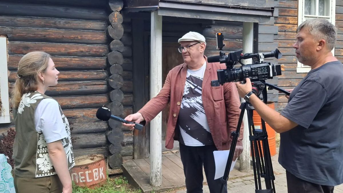 Исторический облик вернули деревянному флигелю в музее-заповеднике Ленино-Кокушкино Исторический облик вернули деревянному флигелю в музее-заповеднике Ленино-Кокушкино
